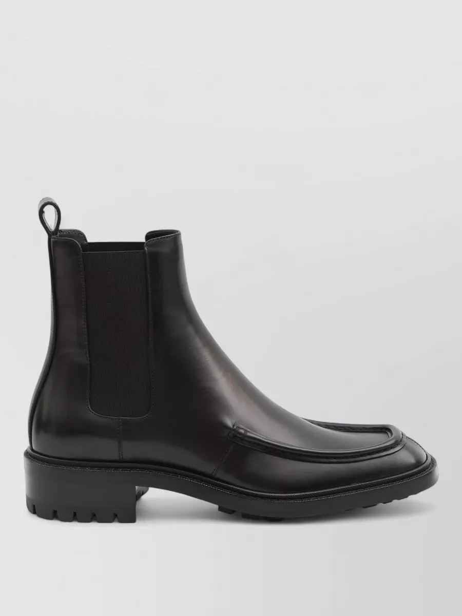 Saint Laurent Joe Leather Chelsea Boots Lug Sole