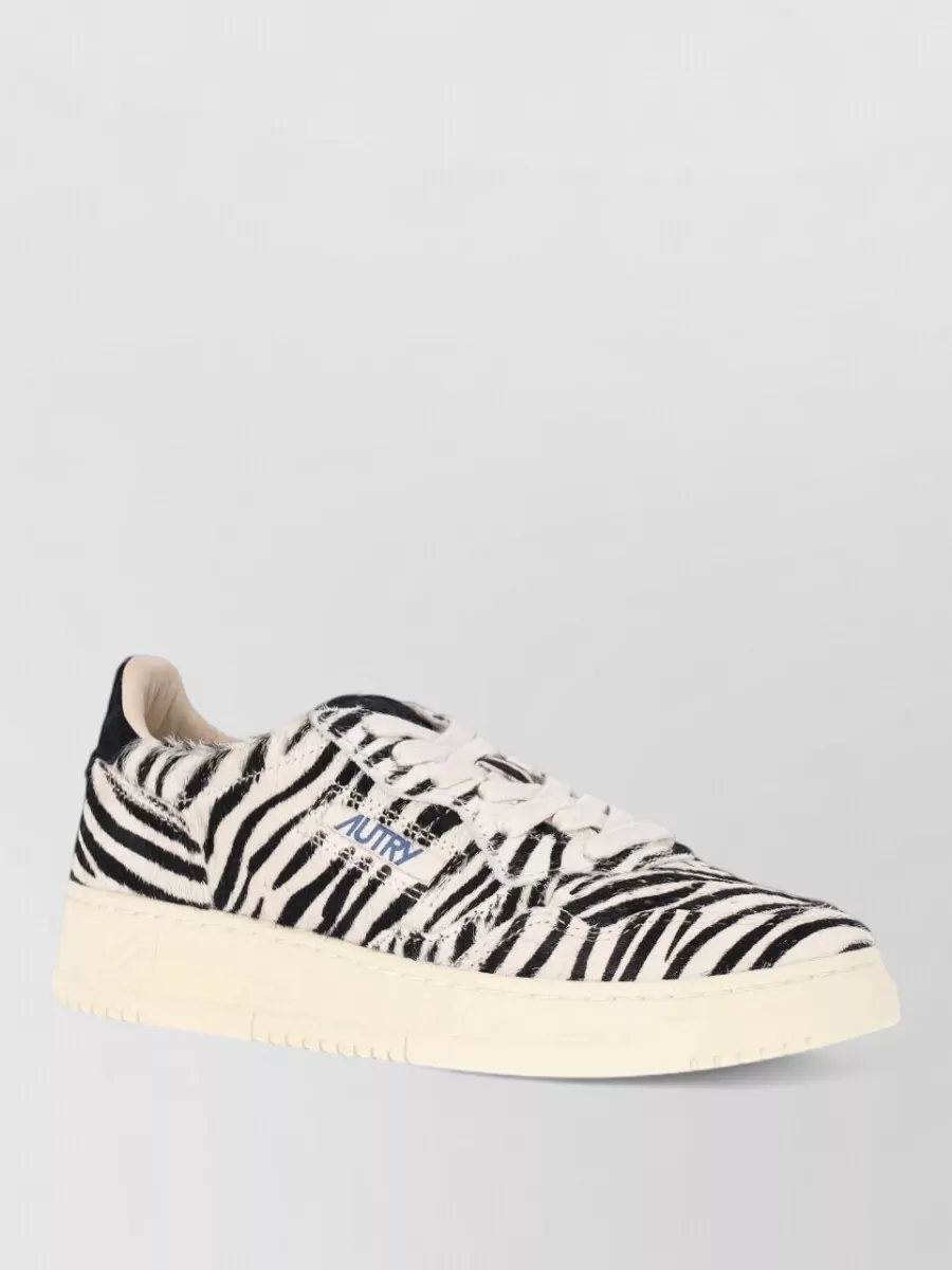 Autry leather low-top lace-up sneakers