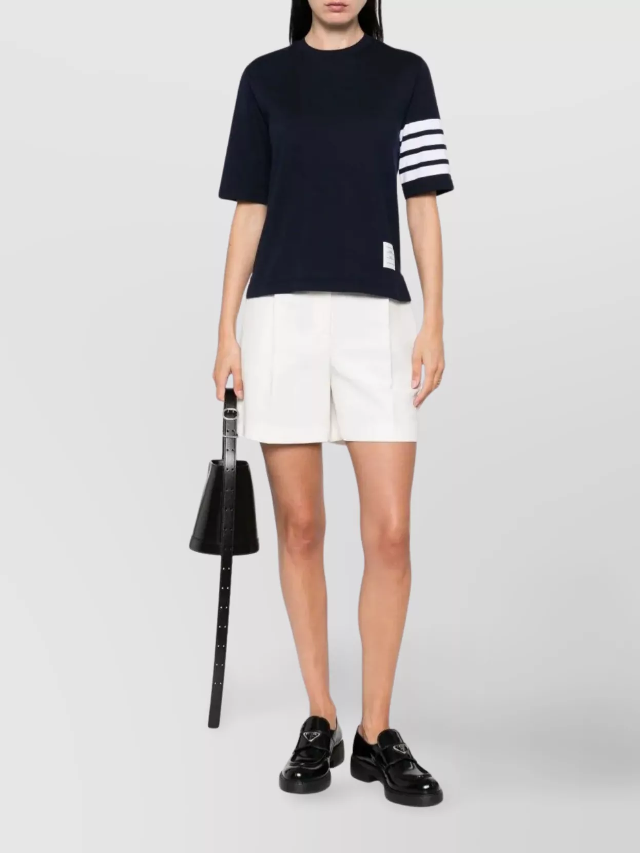 【THOM BROWNE】Stripe Relax Fit Short Sleeve T-shirt Thom Browne Short sleeve t-shirt with 4 bar stripes | The
