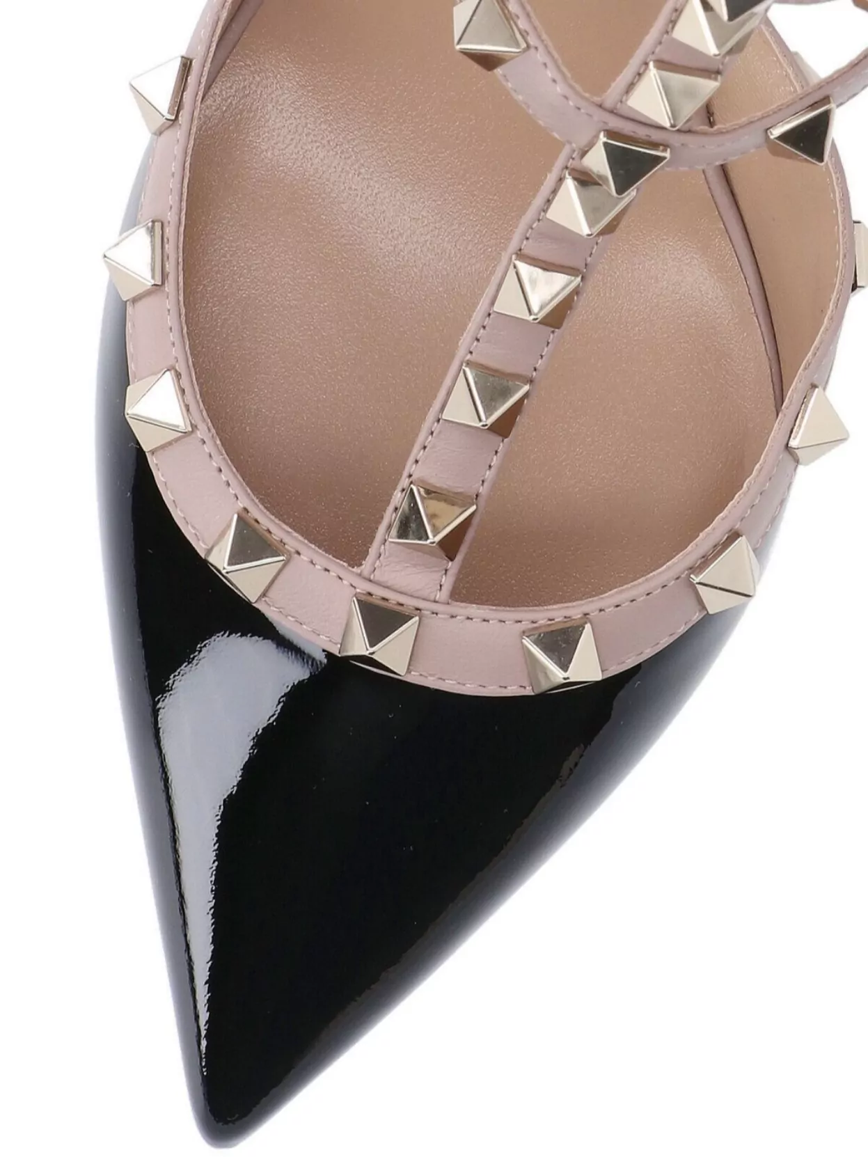 Valentino Garavani Stylish Pointed Toe Patent Pumps