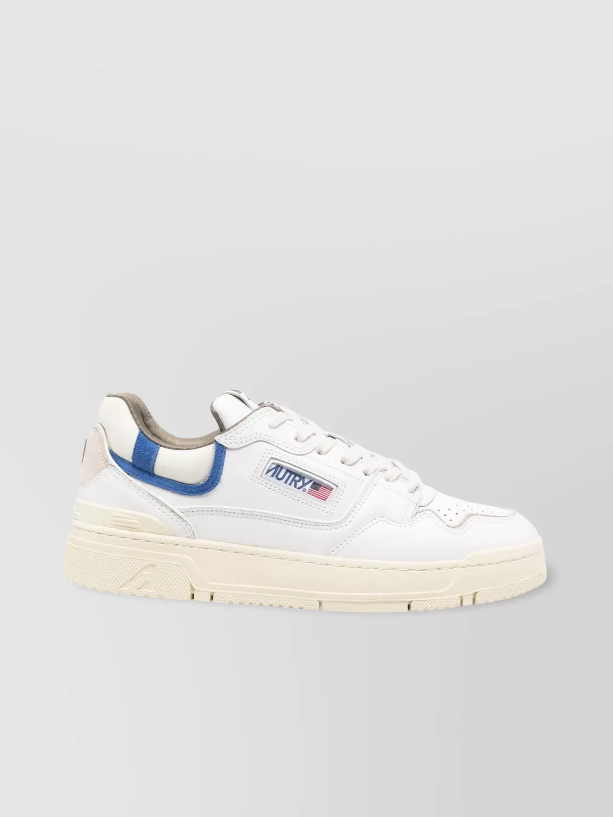 Autry Low Top Sneakers Perforated Toebox
