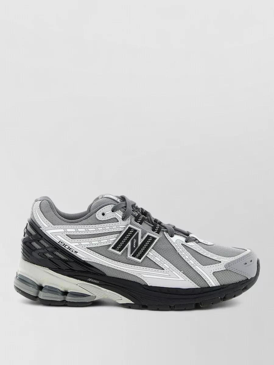 New Balance Low-Top Sneakers