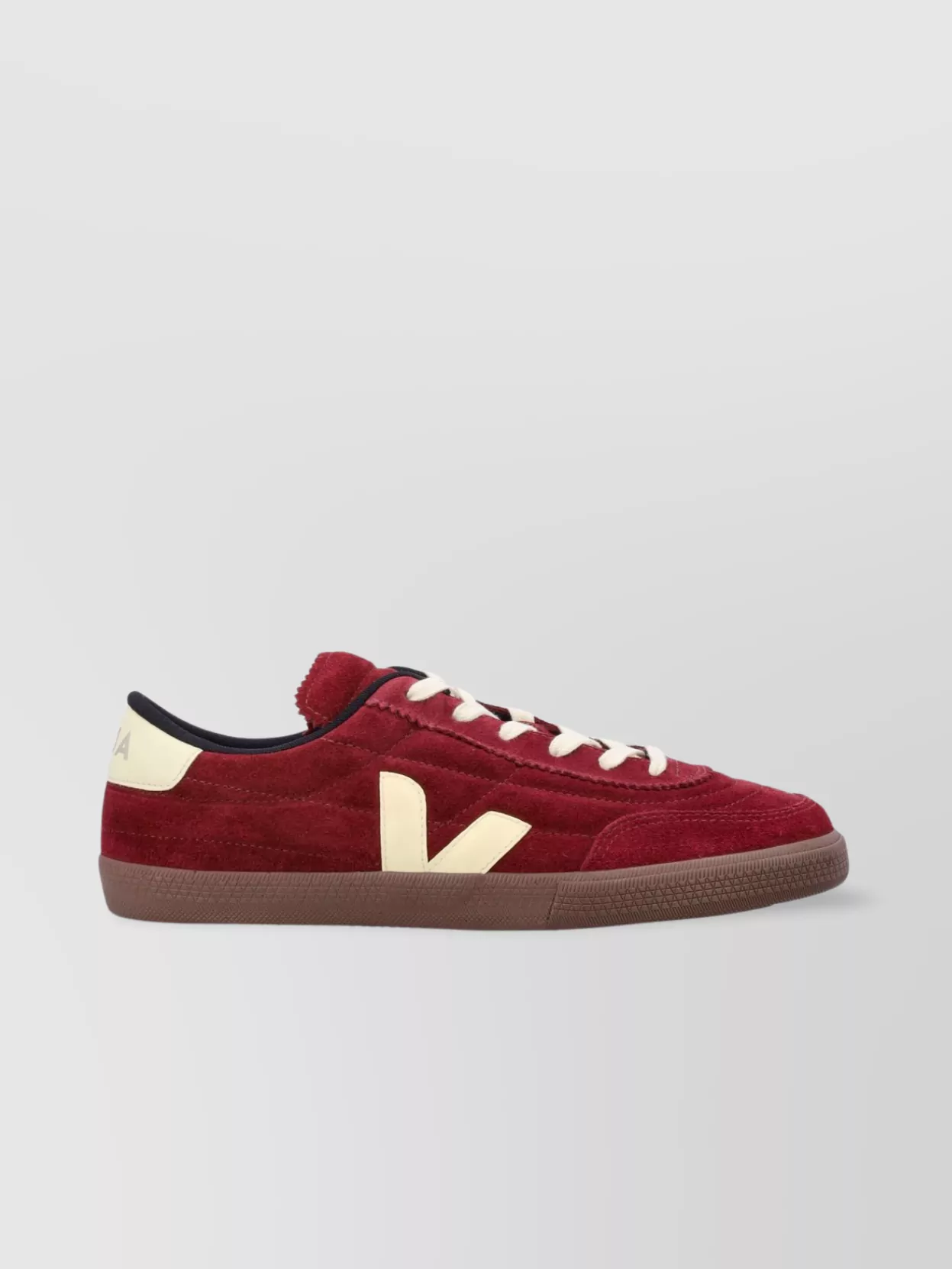 Veja Suede Low-top Sneakers Rubber Sole In Burgundy