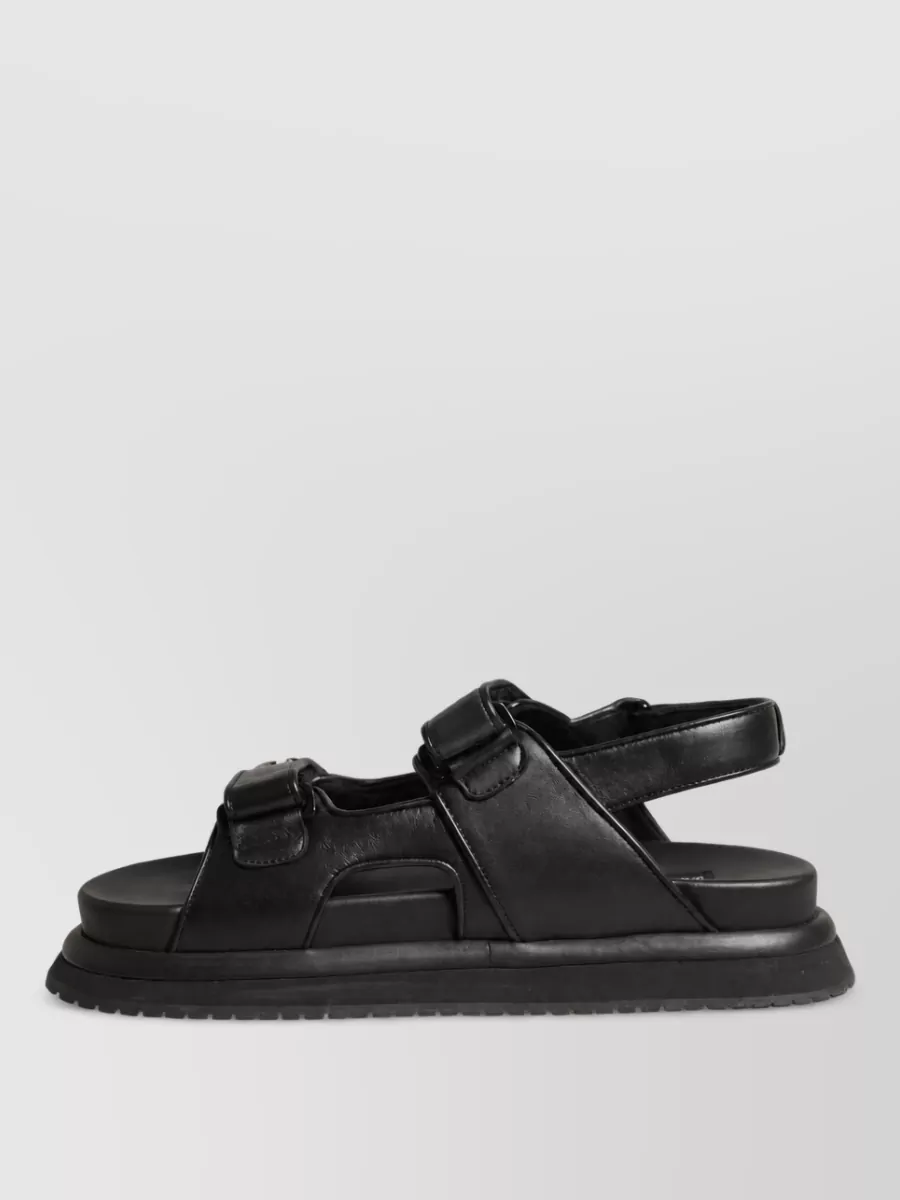 Dolce&Gabbana Logo Slides