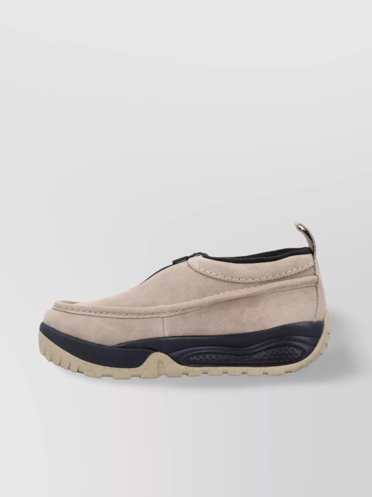 NIKE IZY SLIP-ON SNEAKERS RUGGED OUTSOLE