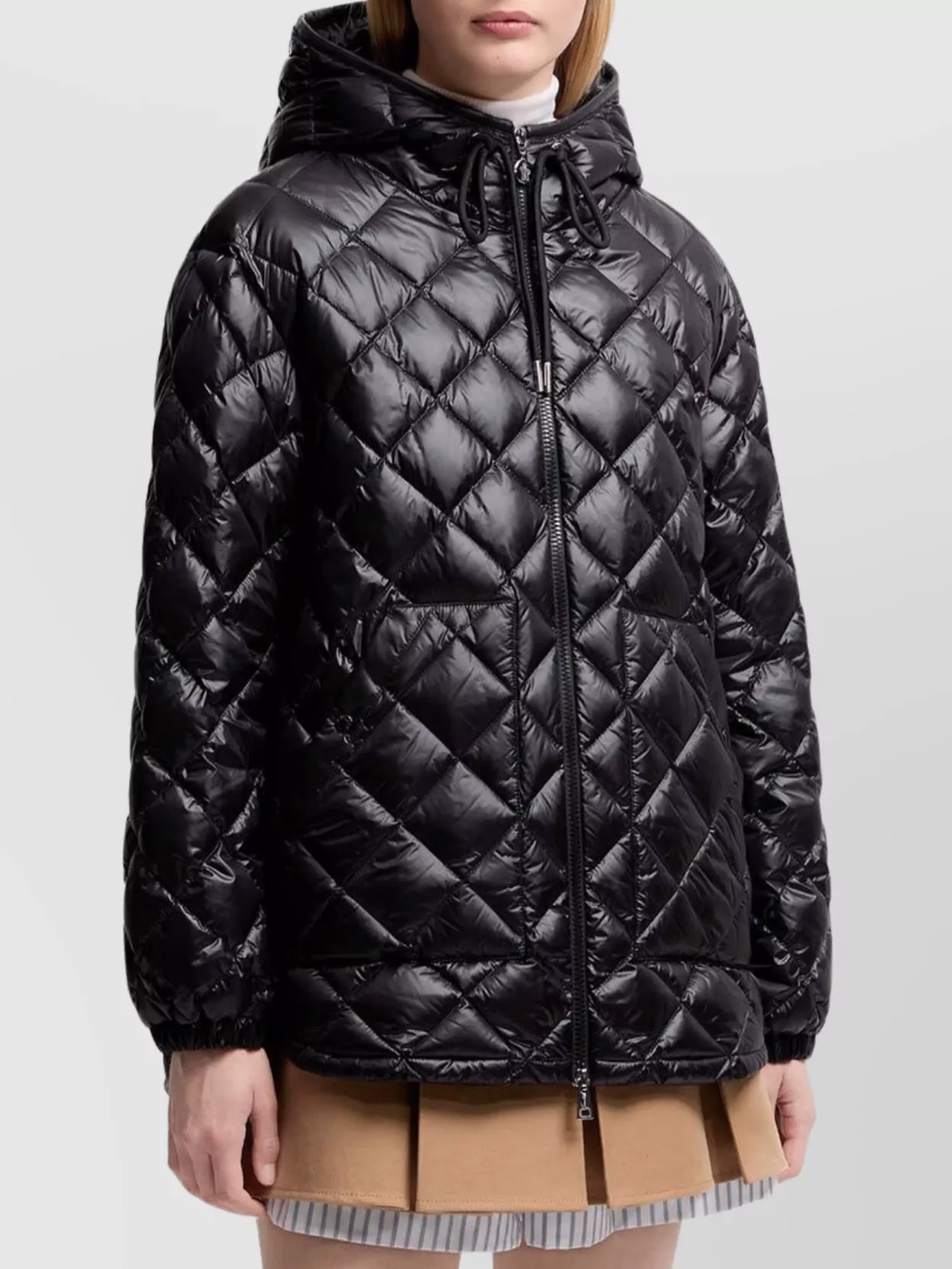ジャケット MONCLER Woman Jacket Black K10981A00010598E0 999 Moncler Short down jacket with diamond quilting and hood