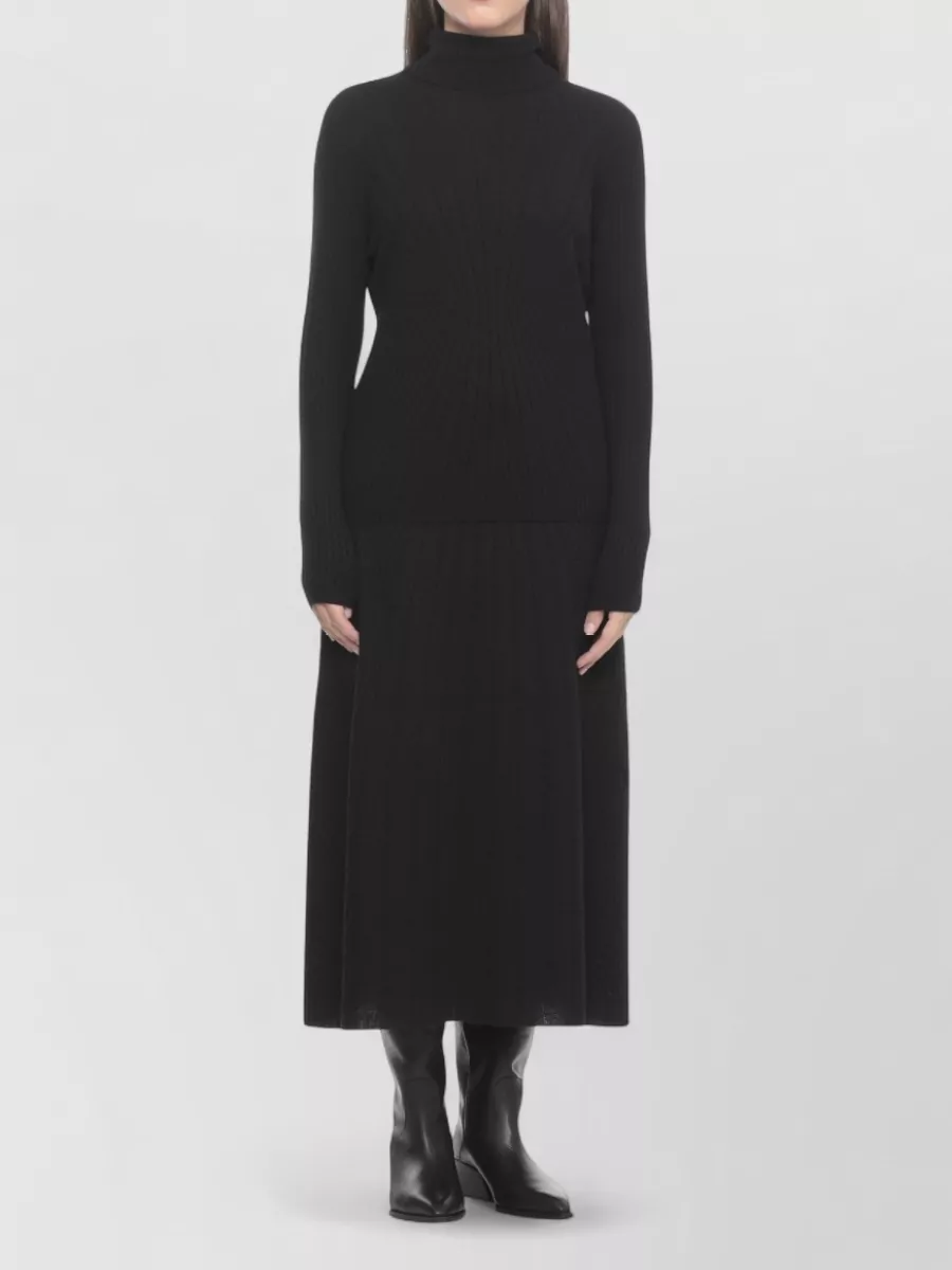 D.exterior Cashmere-Blend Crewneck Long-Sleeve Knitted Dress