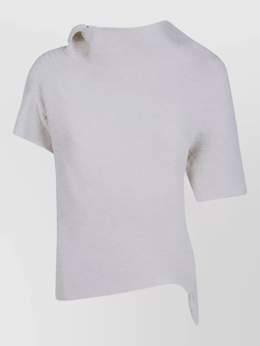 Issey Miyake volume top