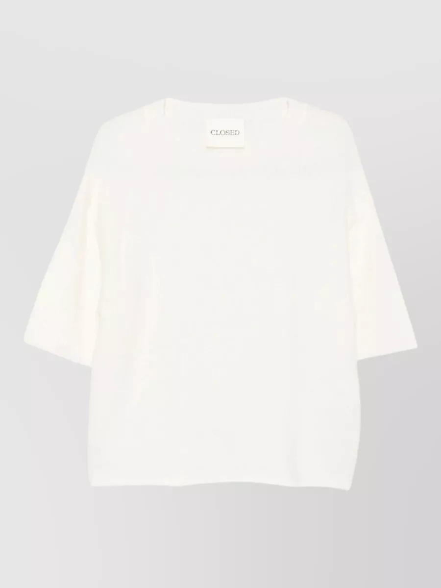 Closed fine-knit wool alpaca short-sleeve crewneck sweater