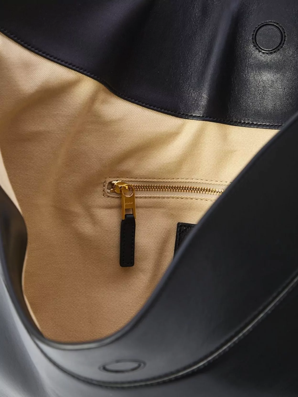 Jacquemus Large Oval Leather Shoulder Bag