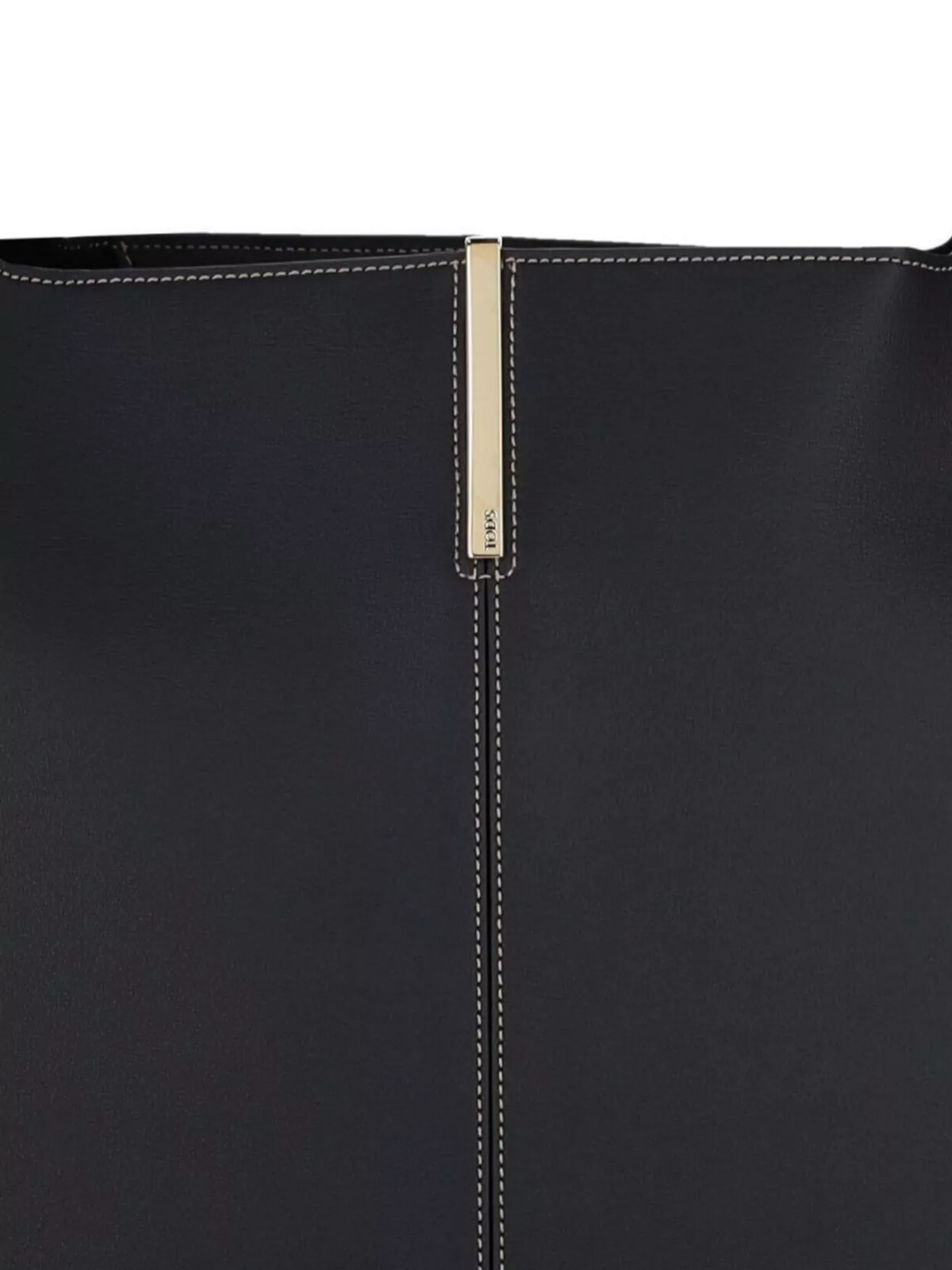 Tod's Shopper With Top Handles And Metal Accent