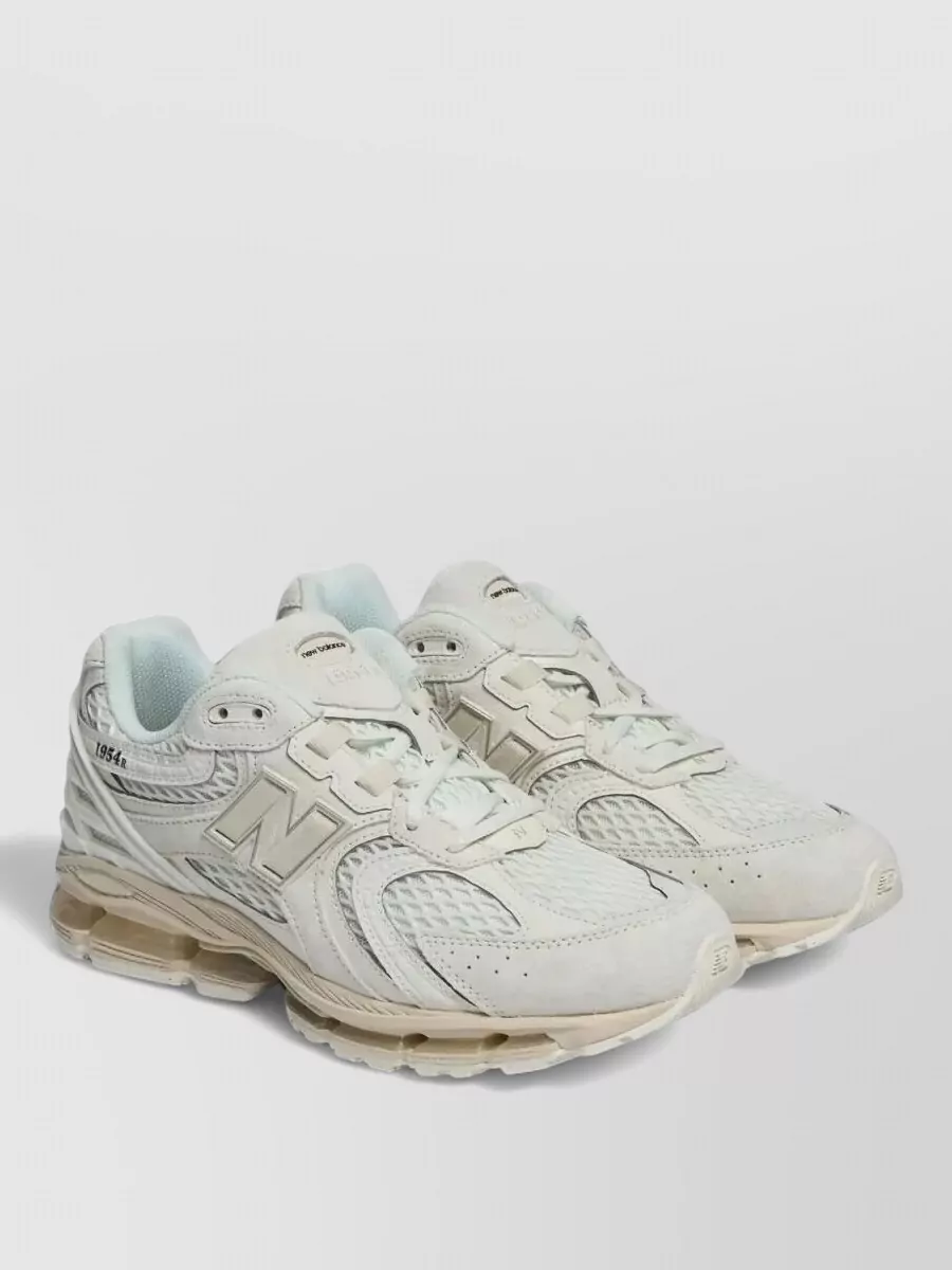 New Balance leather low-top sneakers