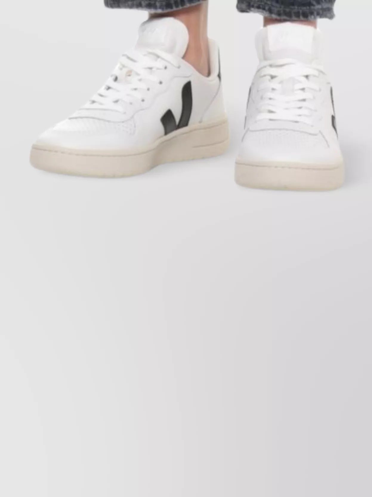 Canada Goose Padded Parka With Hood And Long Sleeves In Black