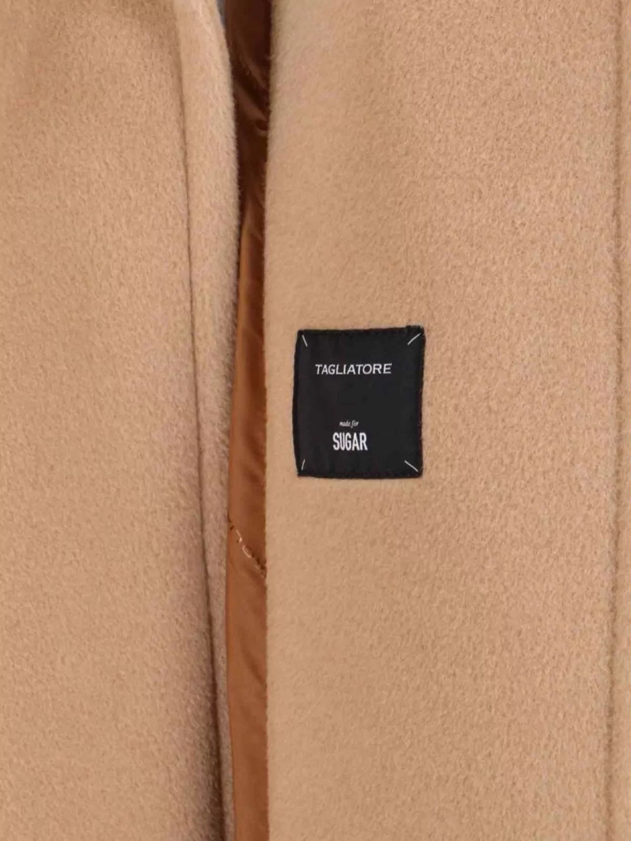 Tagliatore Hooded Jacket With Belted Waist And Pockets