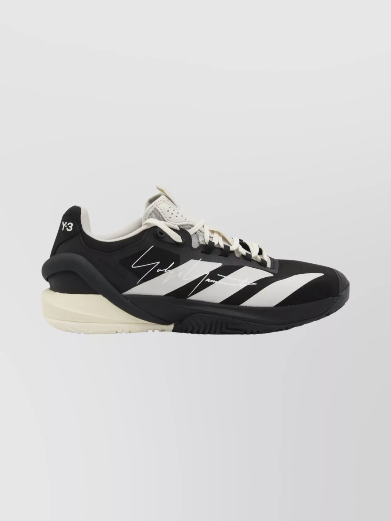 Y-3 Contemporary Low Top Sneakers With Contrast Sole