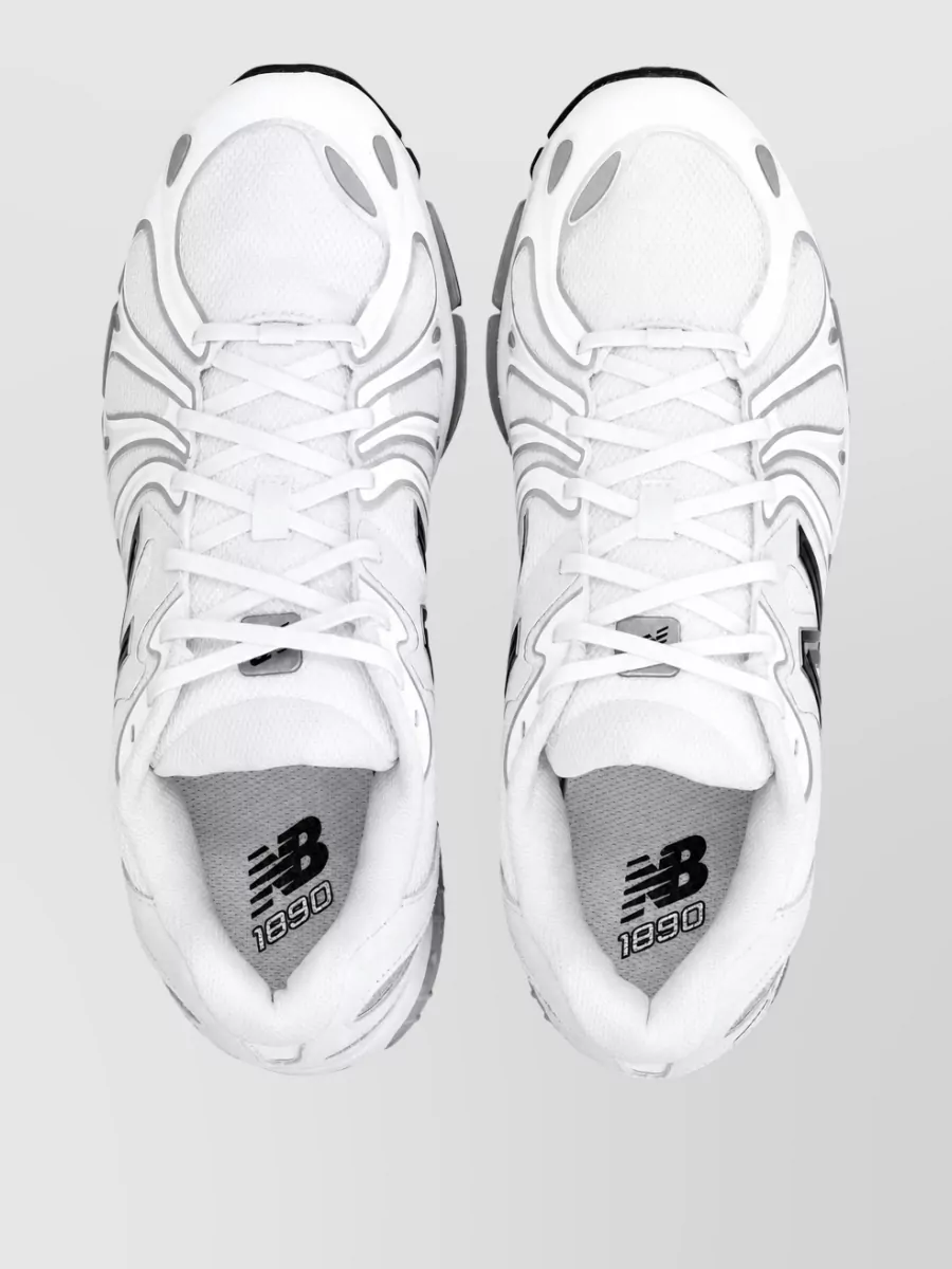 New Balance Low-Top Sneakers