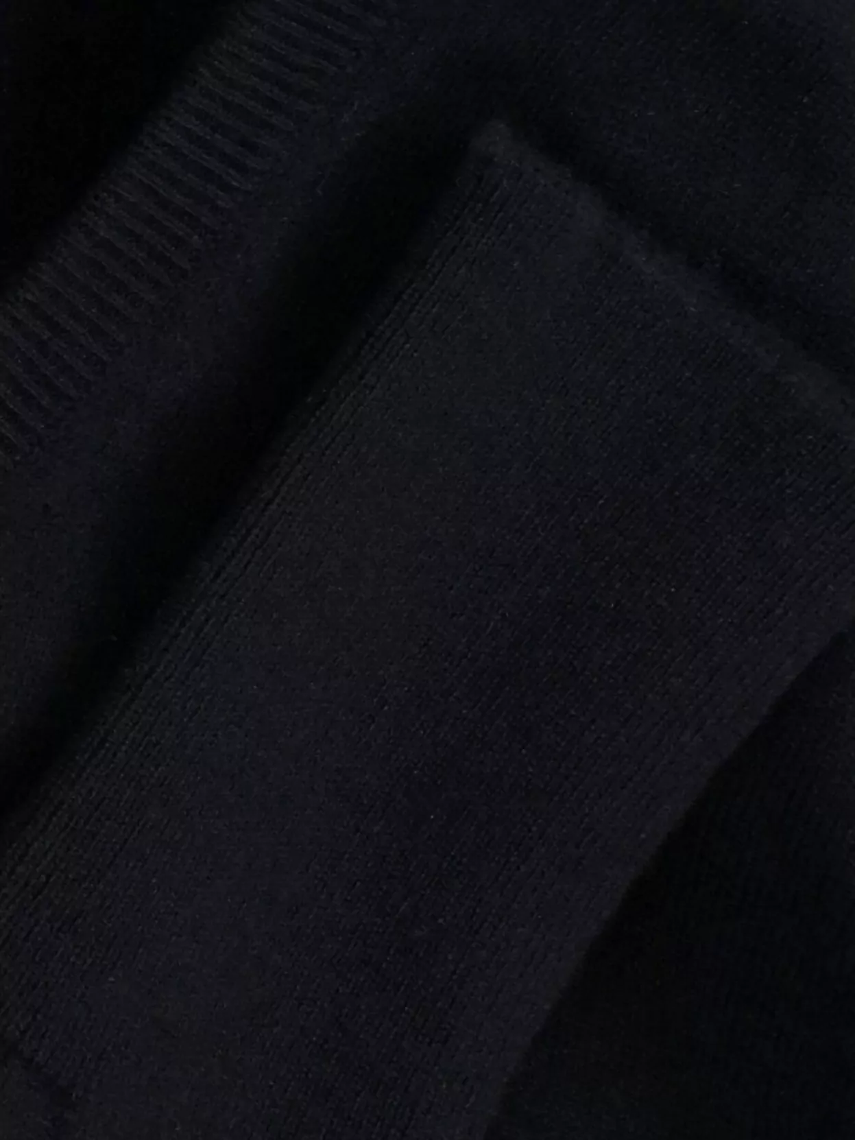 Drumohr Ribbed V-Neck Knitwear With Long Sleeves