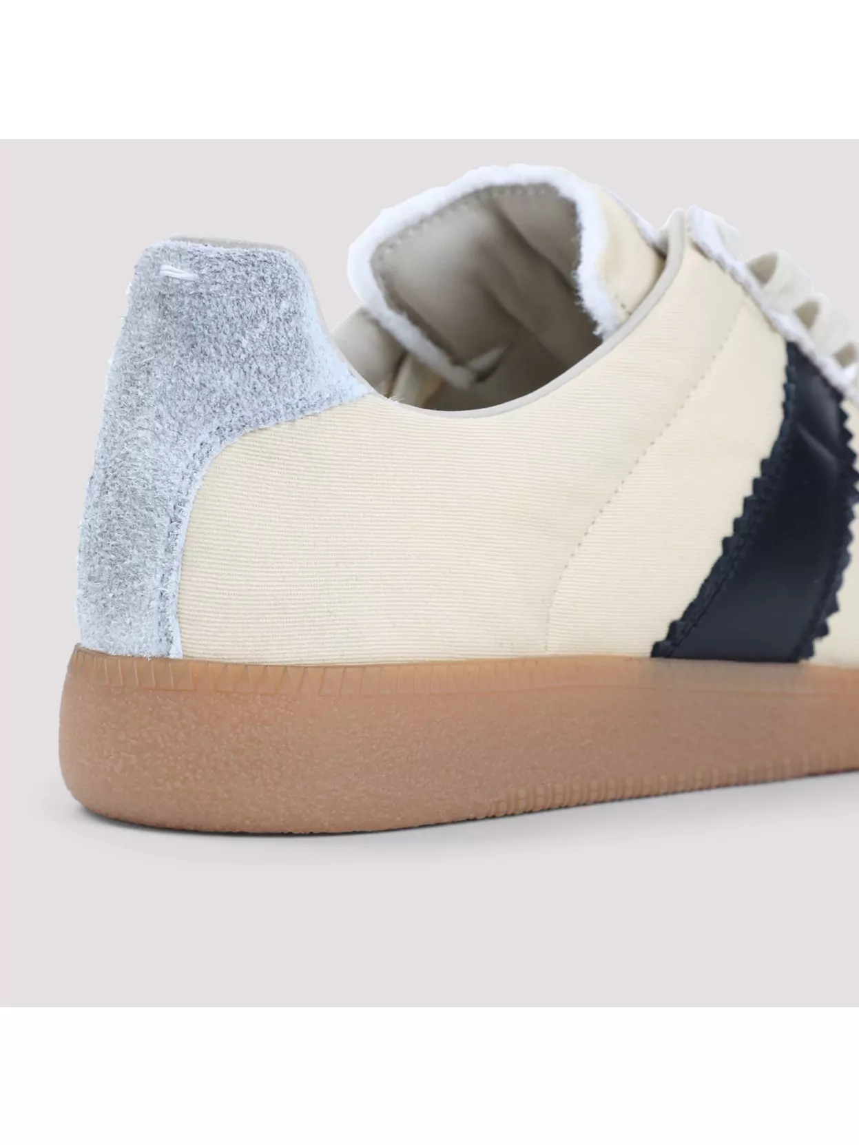 Maison Margiela Replica Low-Top Sneakers Contrast Detail