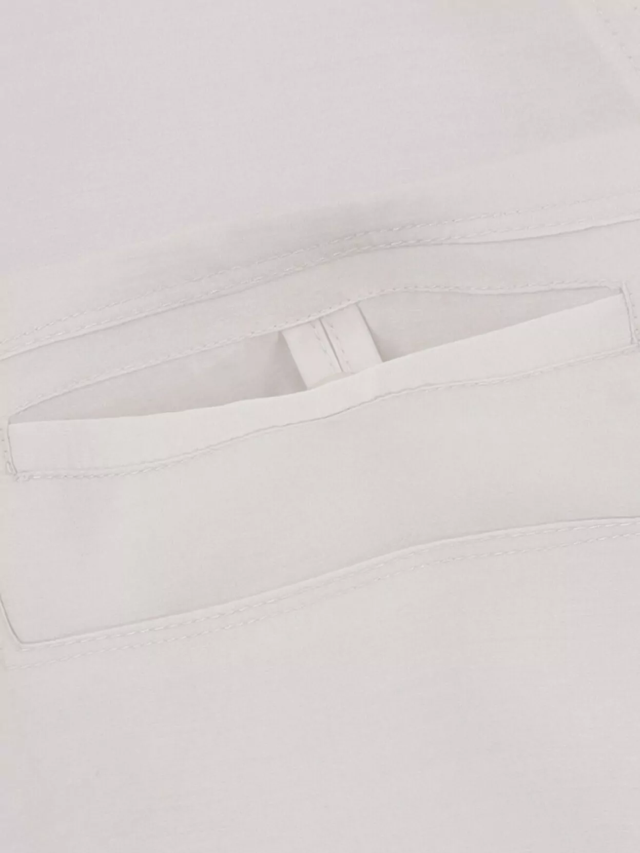Low Classic White Shirt With Classic Collar And Rear Strap In Tech Fabric Woman