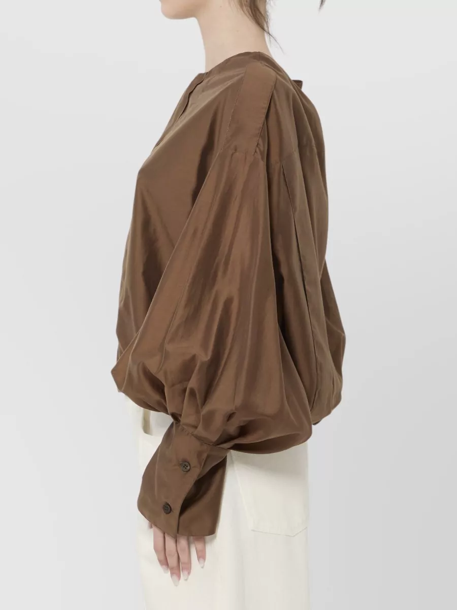 Thelatest lightweight muslin cropped long-sleeve shirt