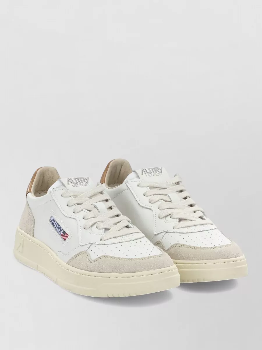 Autry leather low-top sneakers