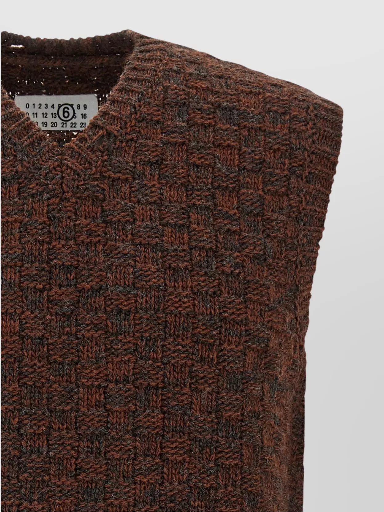 Mm6 Maison Margiela Sleeveless V Neck Textured Knit Ribbed Hem