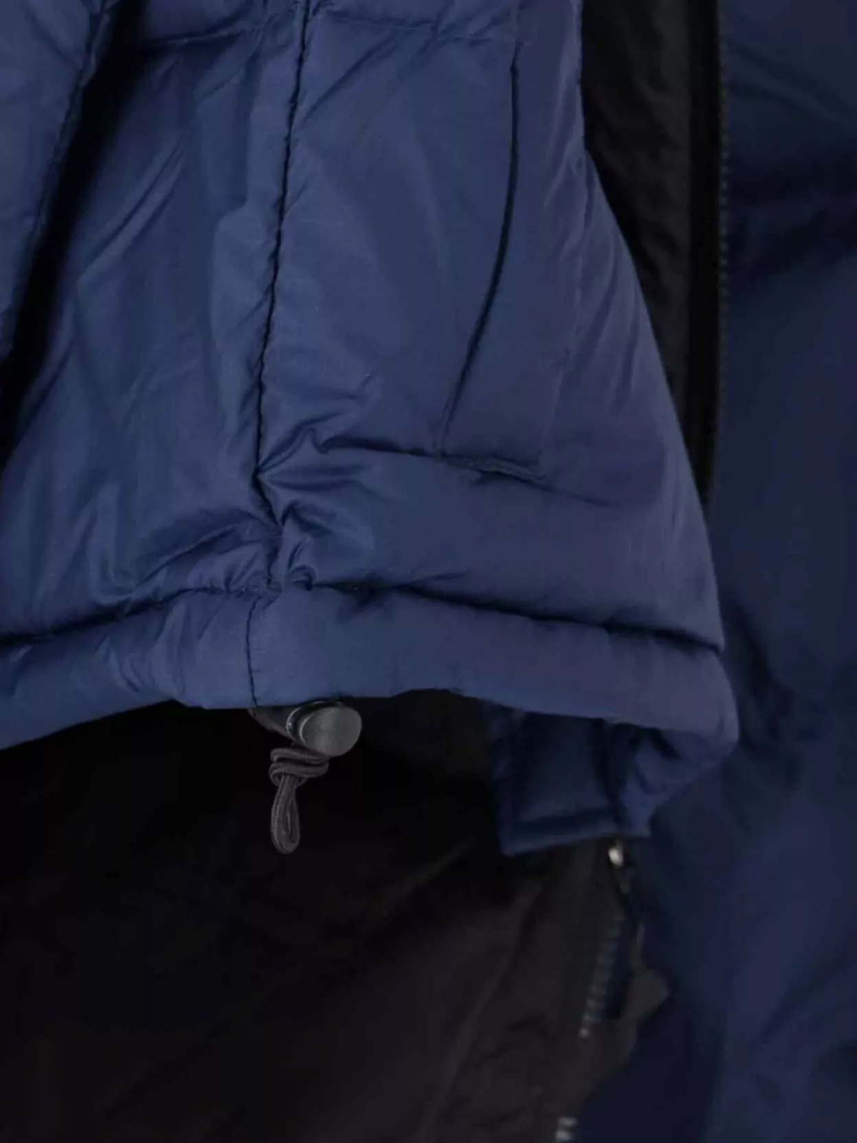 The North Face Versatile Puffer Jacket Adjustable Features