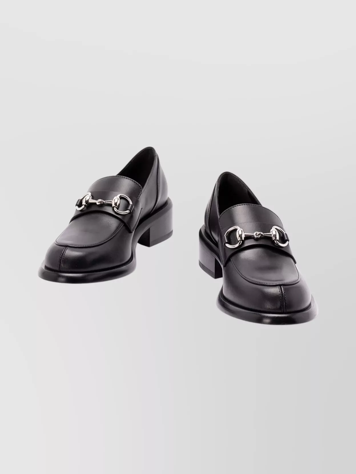 Gucci Savoy Loafers Featuring Metallic Hardware