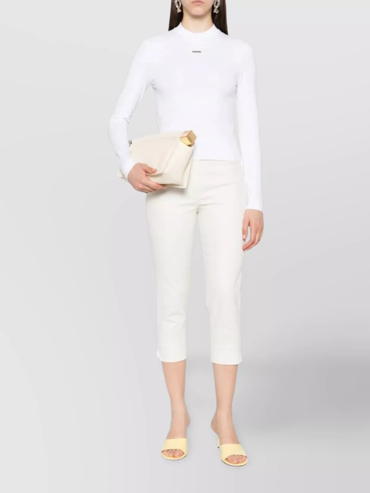 Jacquemus Long-sleeved T-shirt With Applique In White