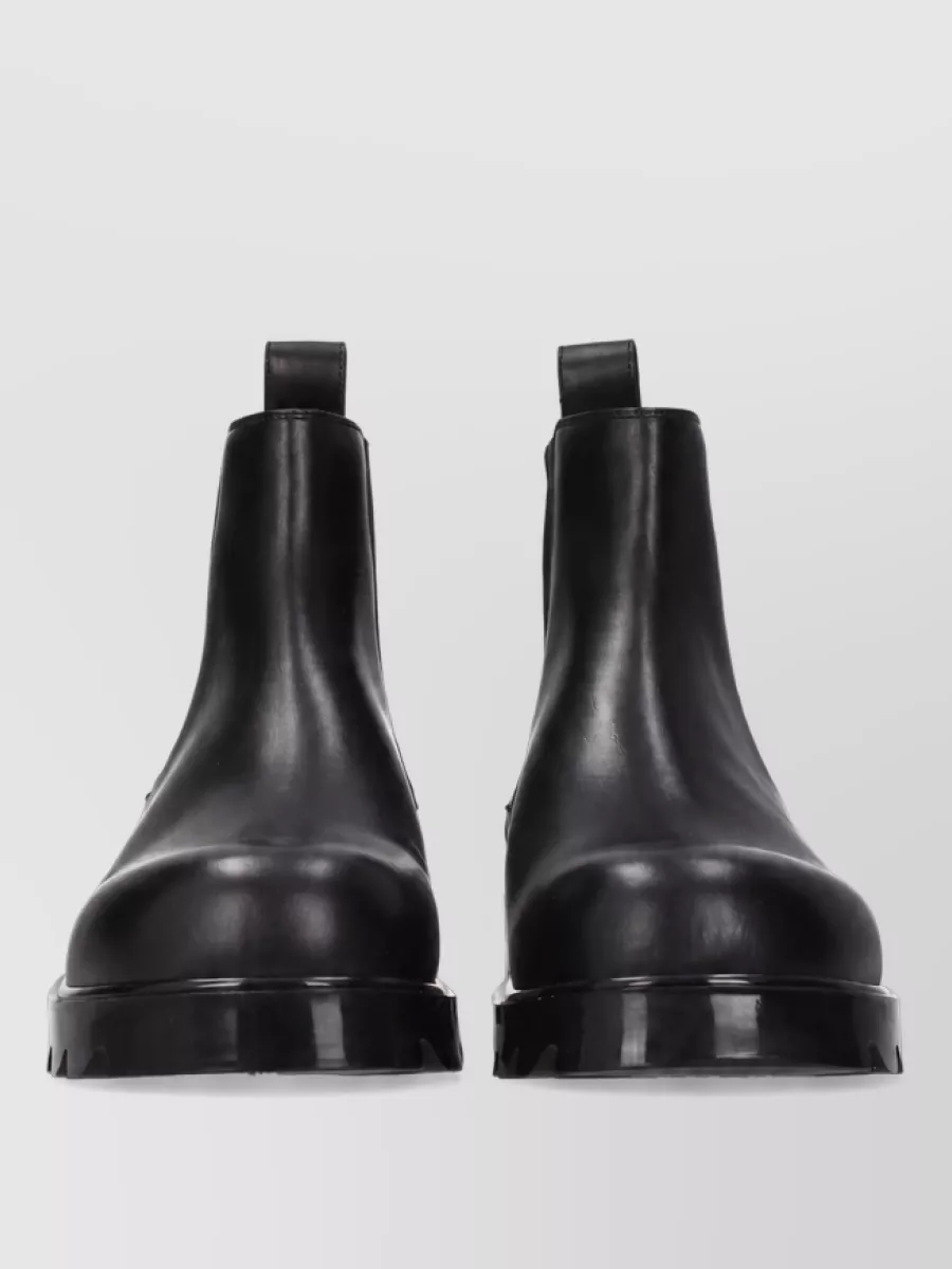 Bottega Veneta Leather Chelsea Boots