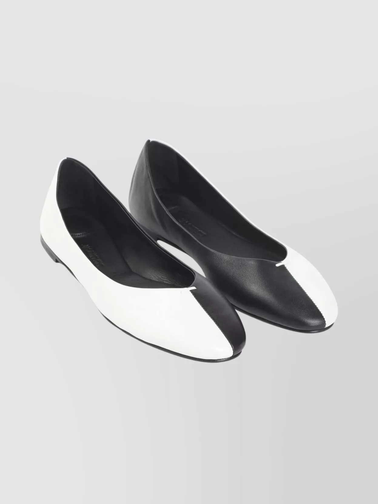 Jacquemus Two-tone Ballerina Shoes Flat Sole