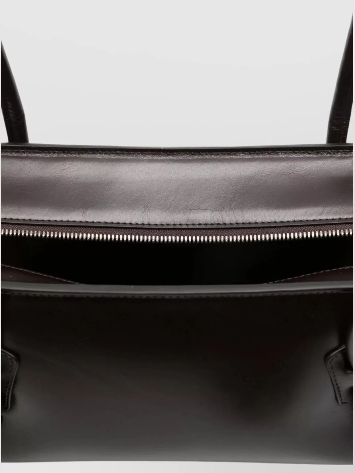 Hereu Structured Shoulder Bag Knotted Handle Detail