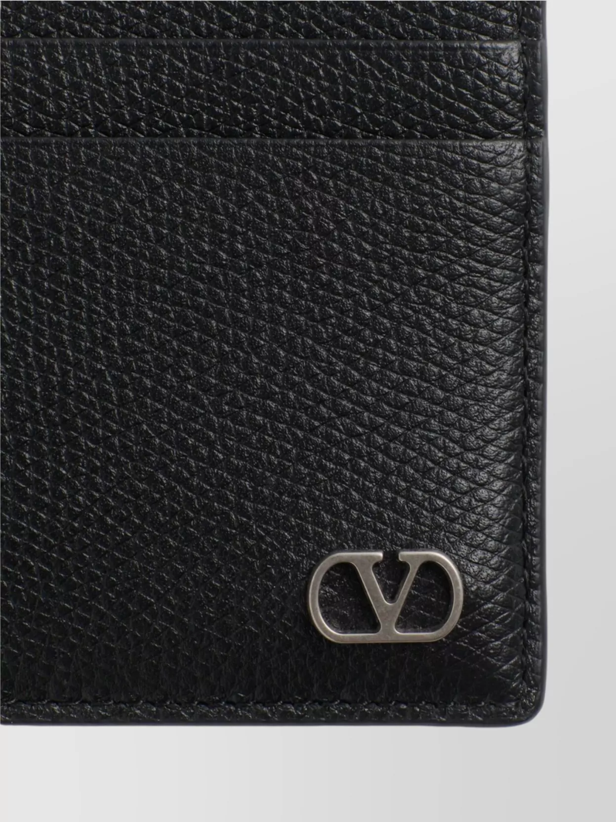 Valentino Compact Textured Cardholder With 0.5 Cm Depth