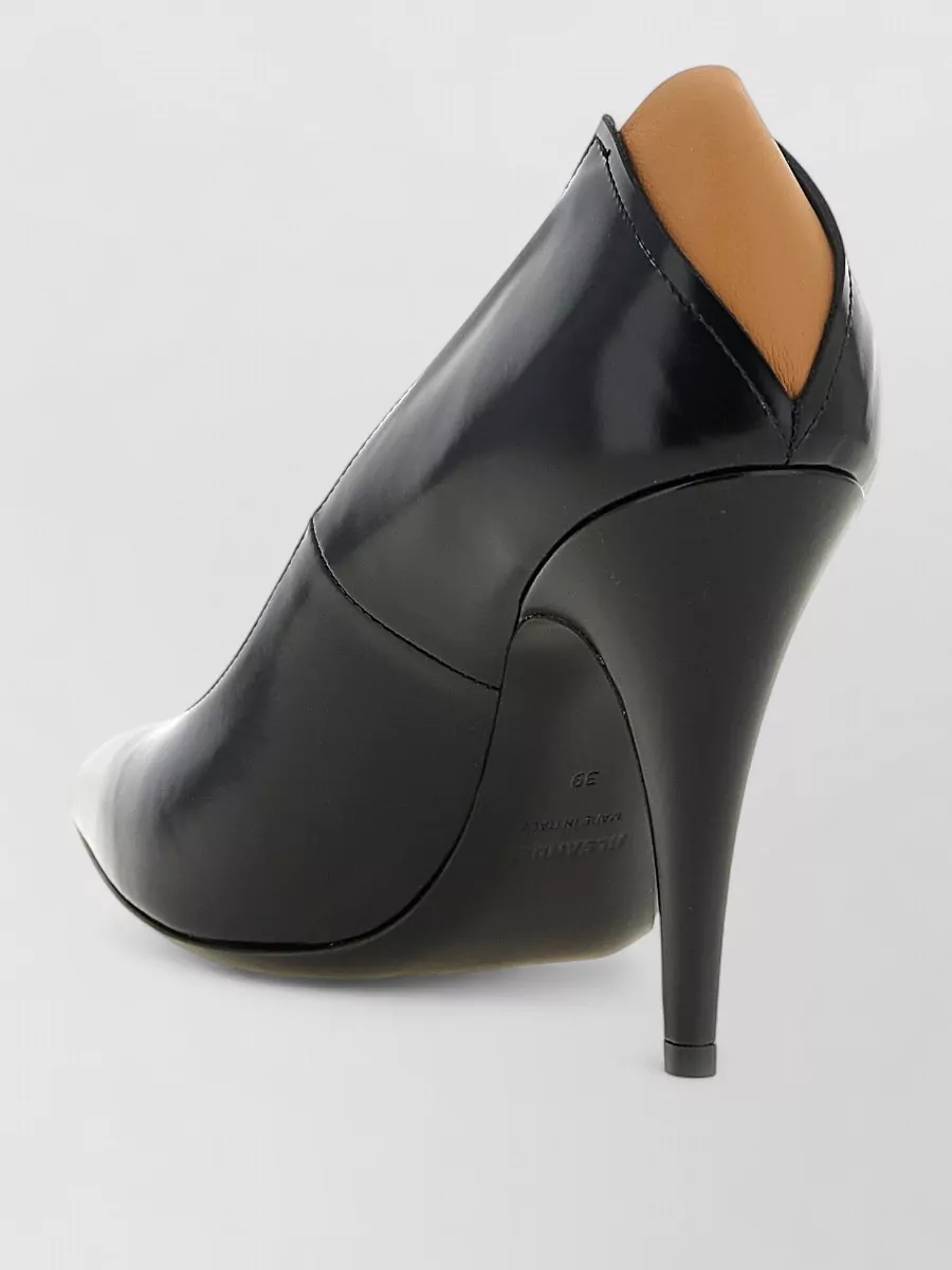 Jil Sander Leather Alma Pumps