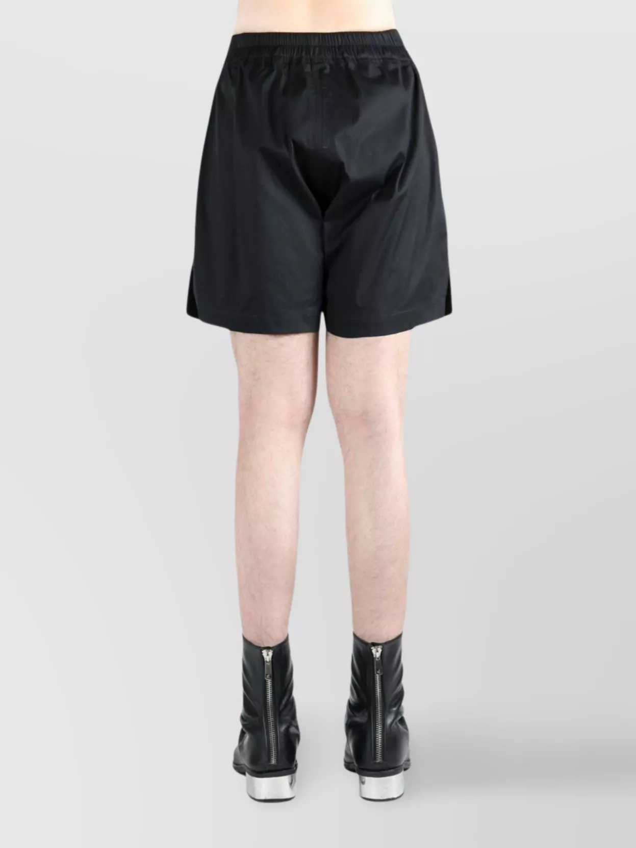 Rick Owens Relaxed Cotton Poplin Shorts With Practical Pockets In Black
