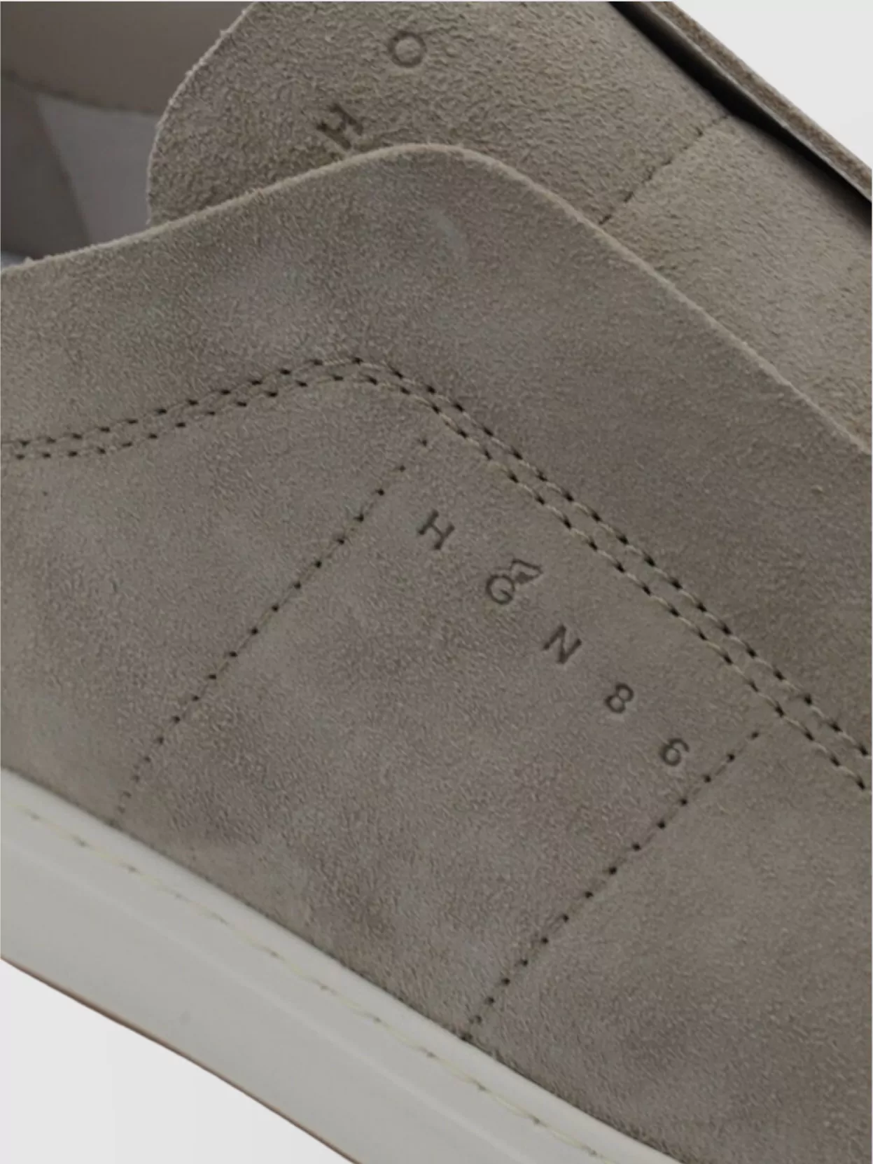 Hogan Low Top Sneakers Pull Tab
