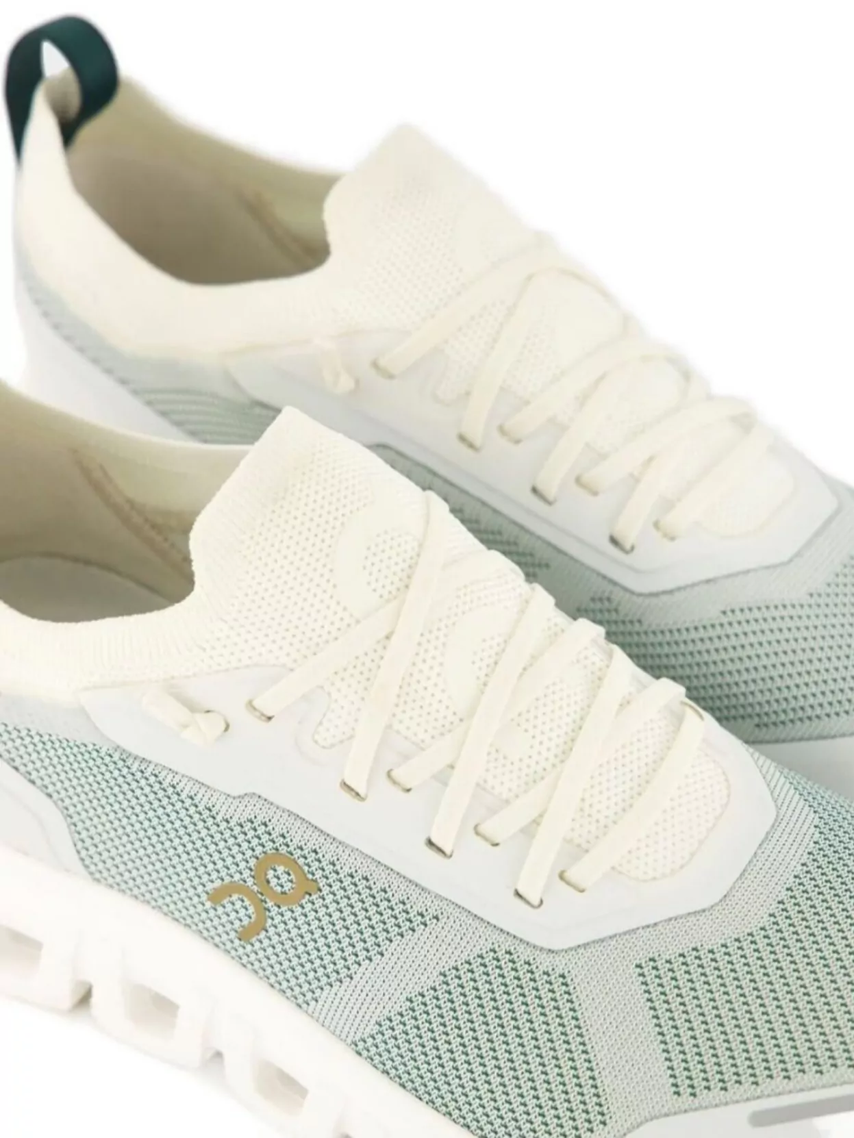 On Versatile Cloud 6 Knit Sneakers