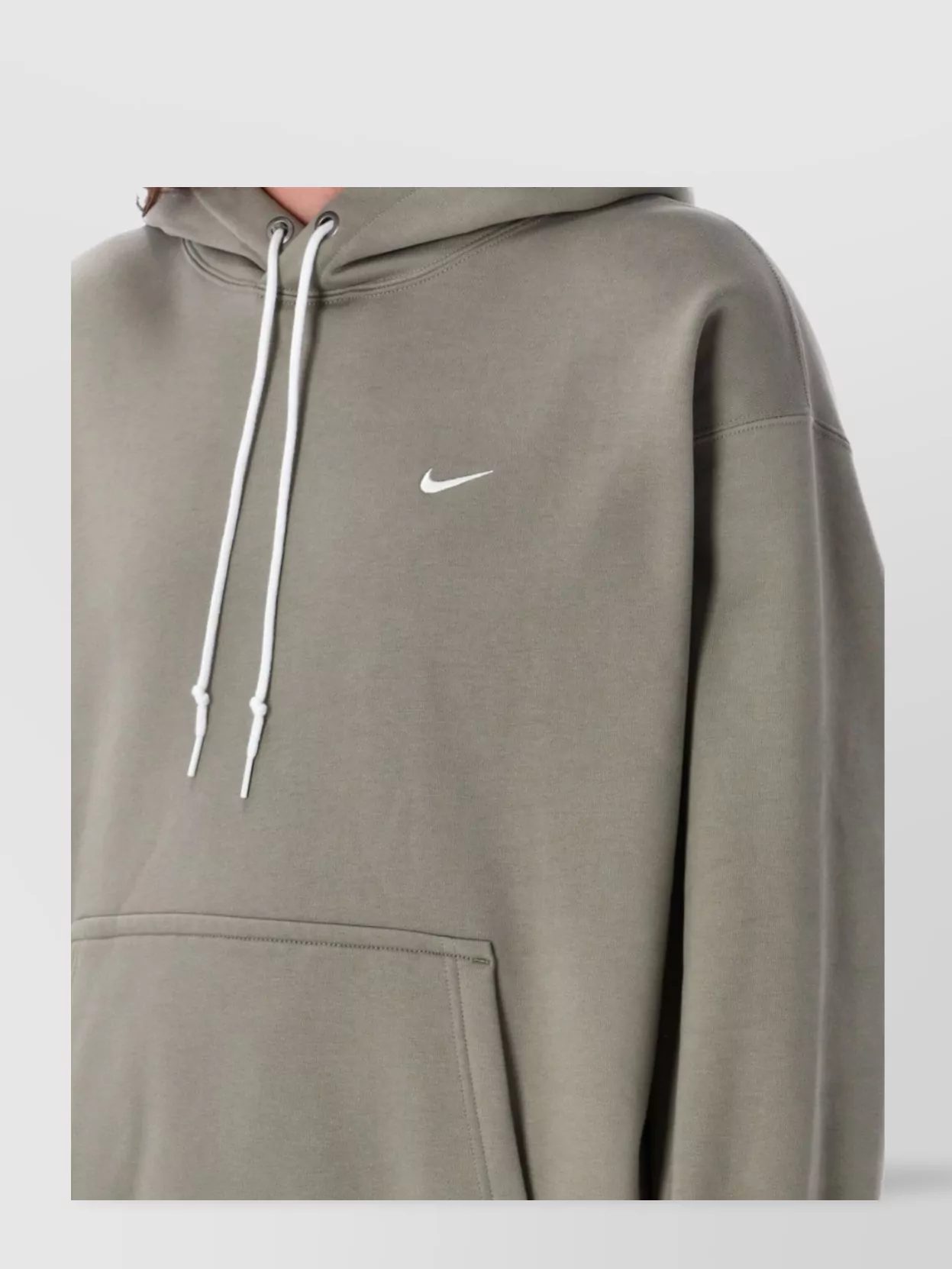 Nike Solo Hoodie Kangaroo Pocket