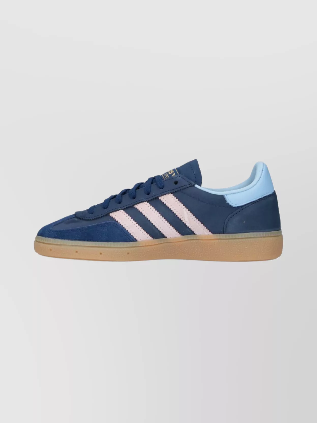 Adidas Casual Low Top Sneakers With Contrast Heel Tab