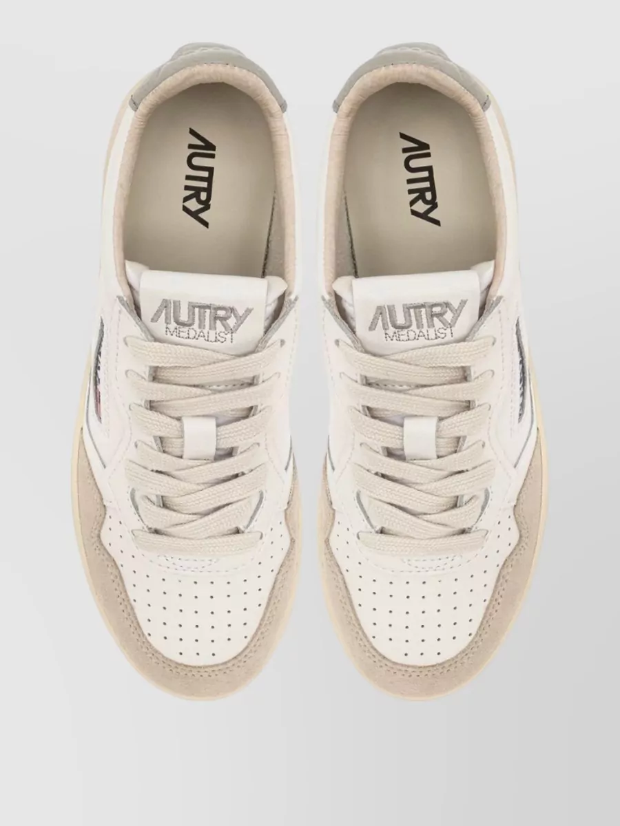 Autry Leather Medalist Low-Top Sneakers