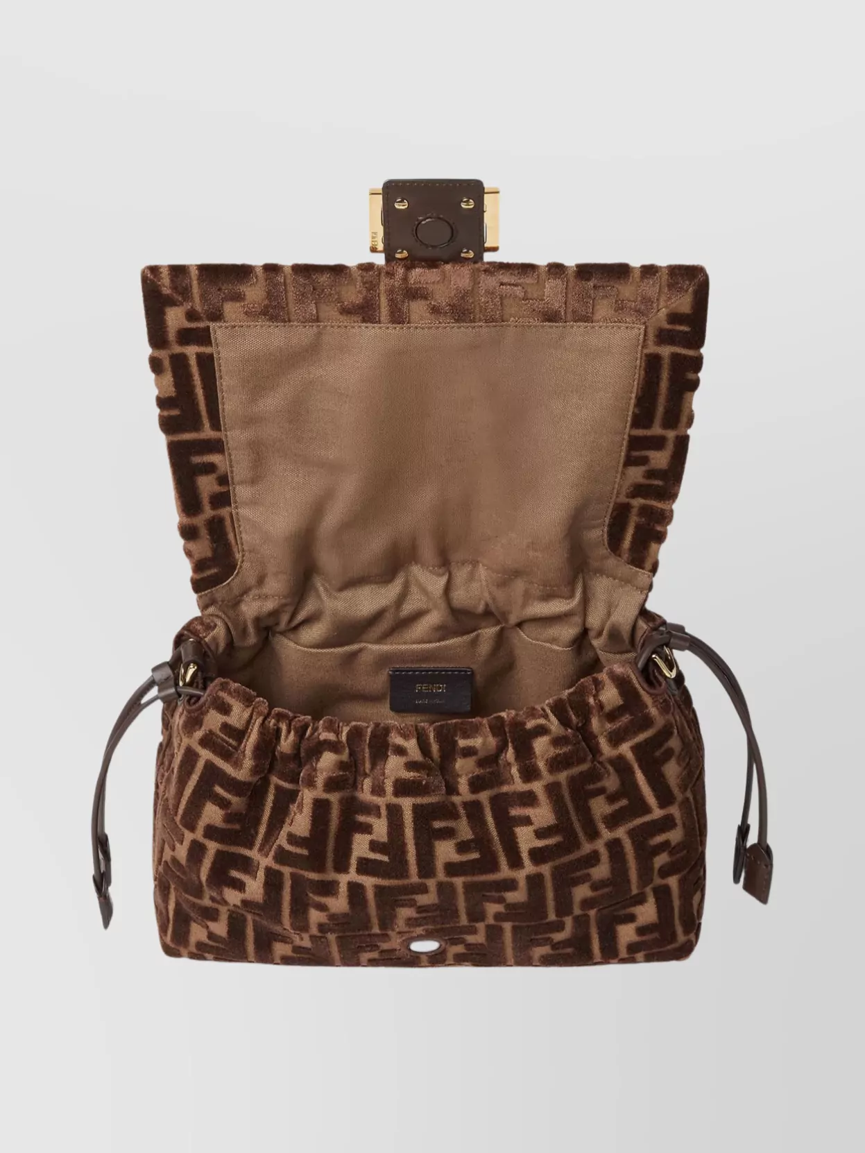 Fendi Chic Shoulder Bag Adjustable Strap