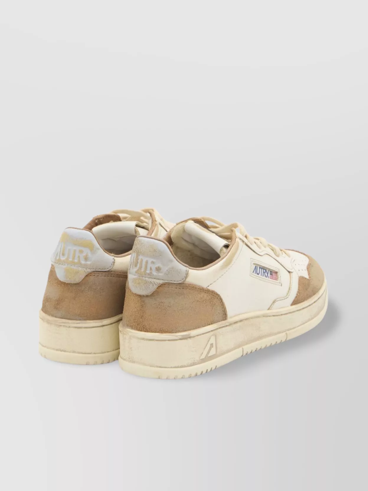 Autry Vintage Distressed Leather Low-top Sneakers