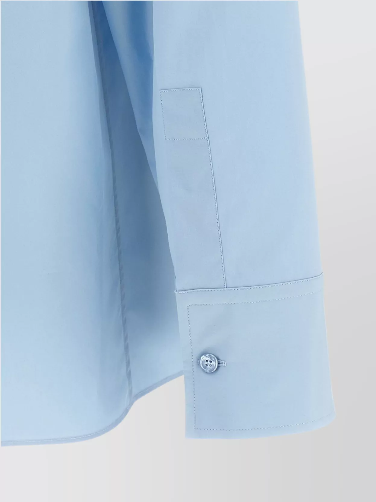 Gucci Logo Shirt Featuring A Structured Collar Design