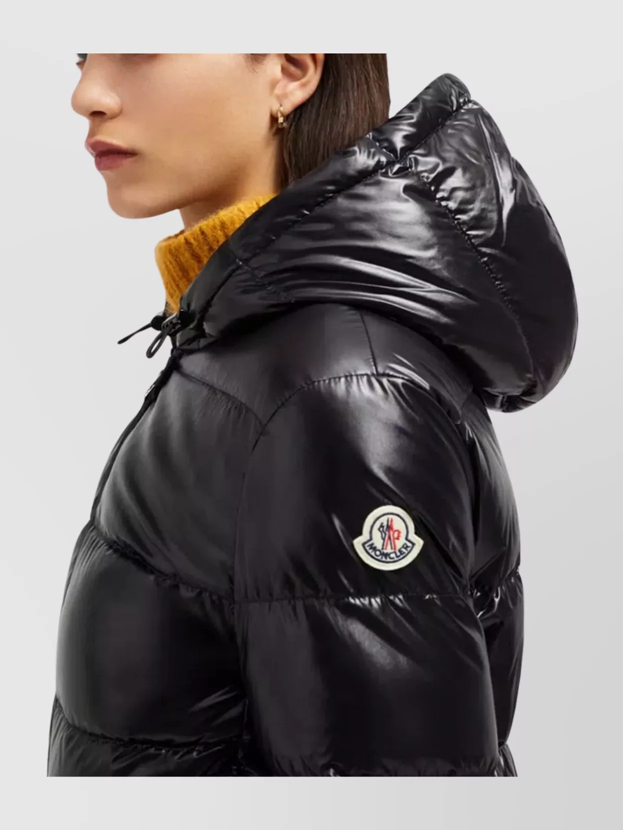 Moncler Short Quilted Down Jacket With Hood And Elastic Waistband