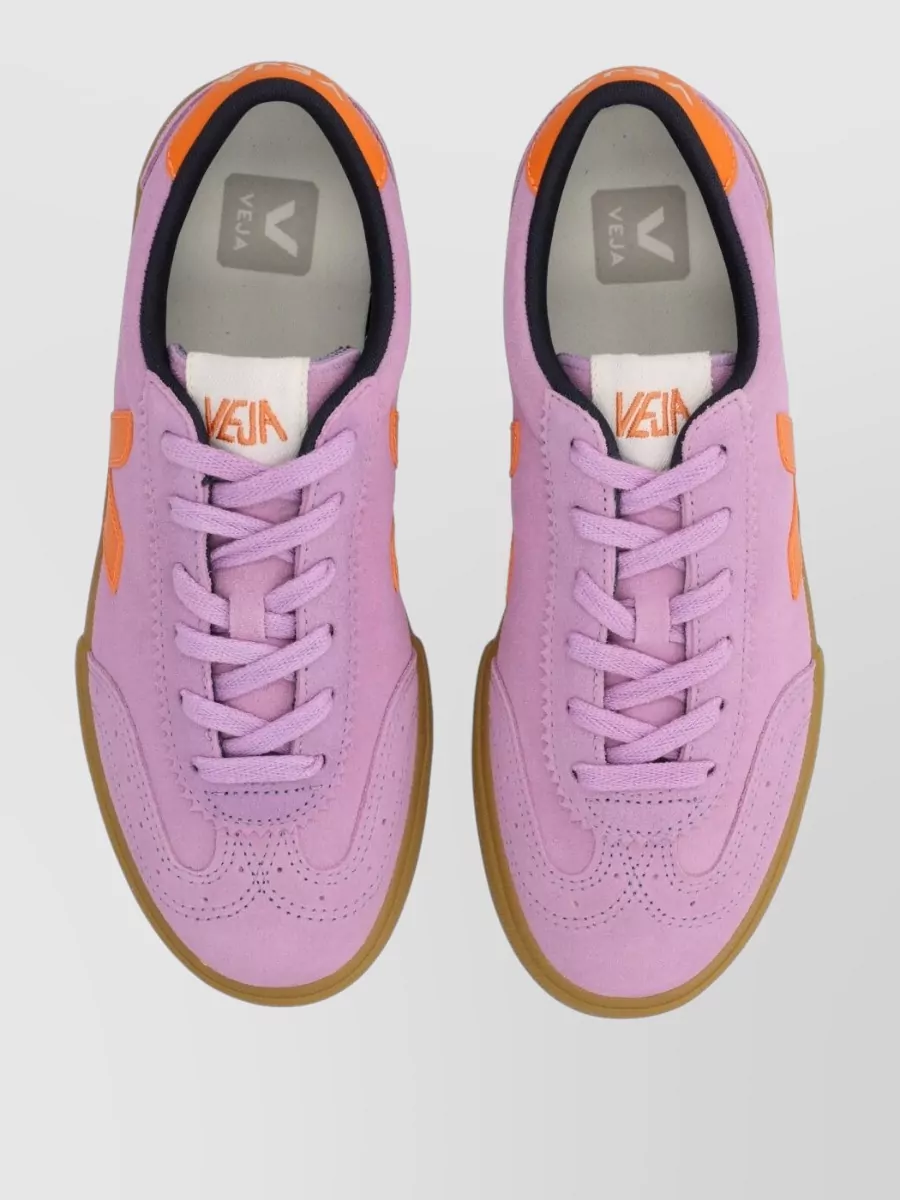 Veja Modern Sneakers With Rubber Sole And Contrast Tab