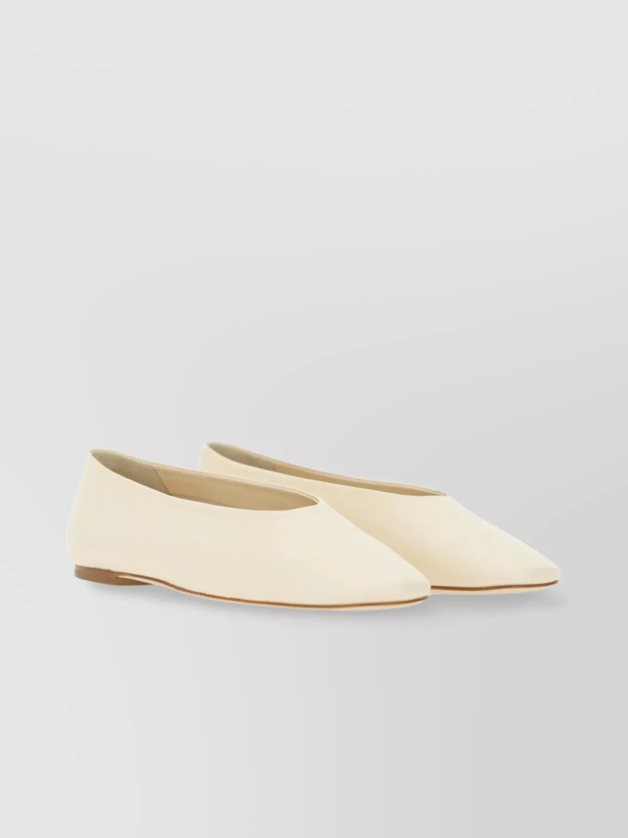 Aeyde "Kirsten" Dancer Flat Sole Pointed Toe
