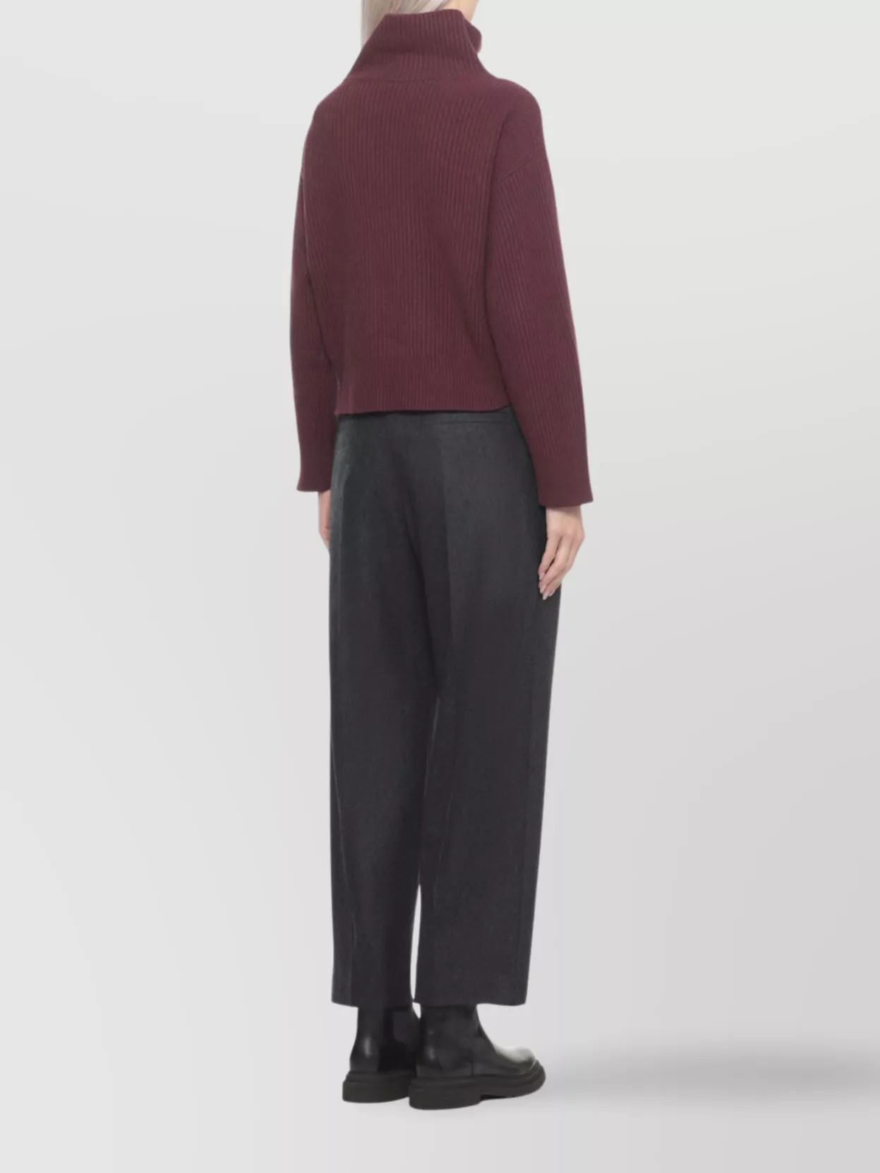 Brunello Cucinelli Button Detail Turtleneck Knitwear Top In Burgundy