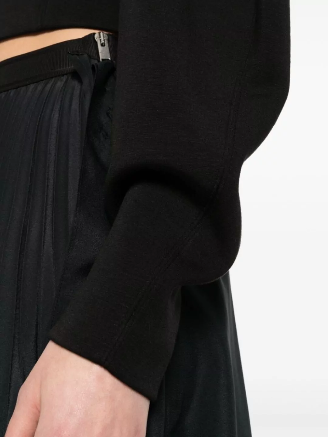 Gauge81 Cropped Knit Crew Neck Sweater