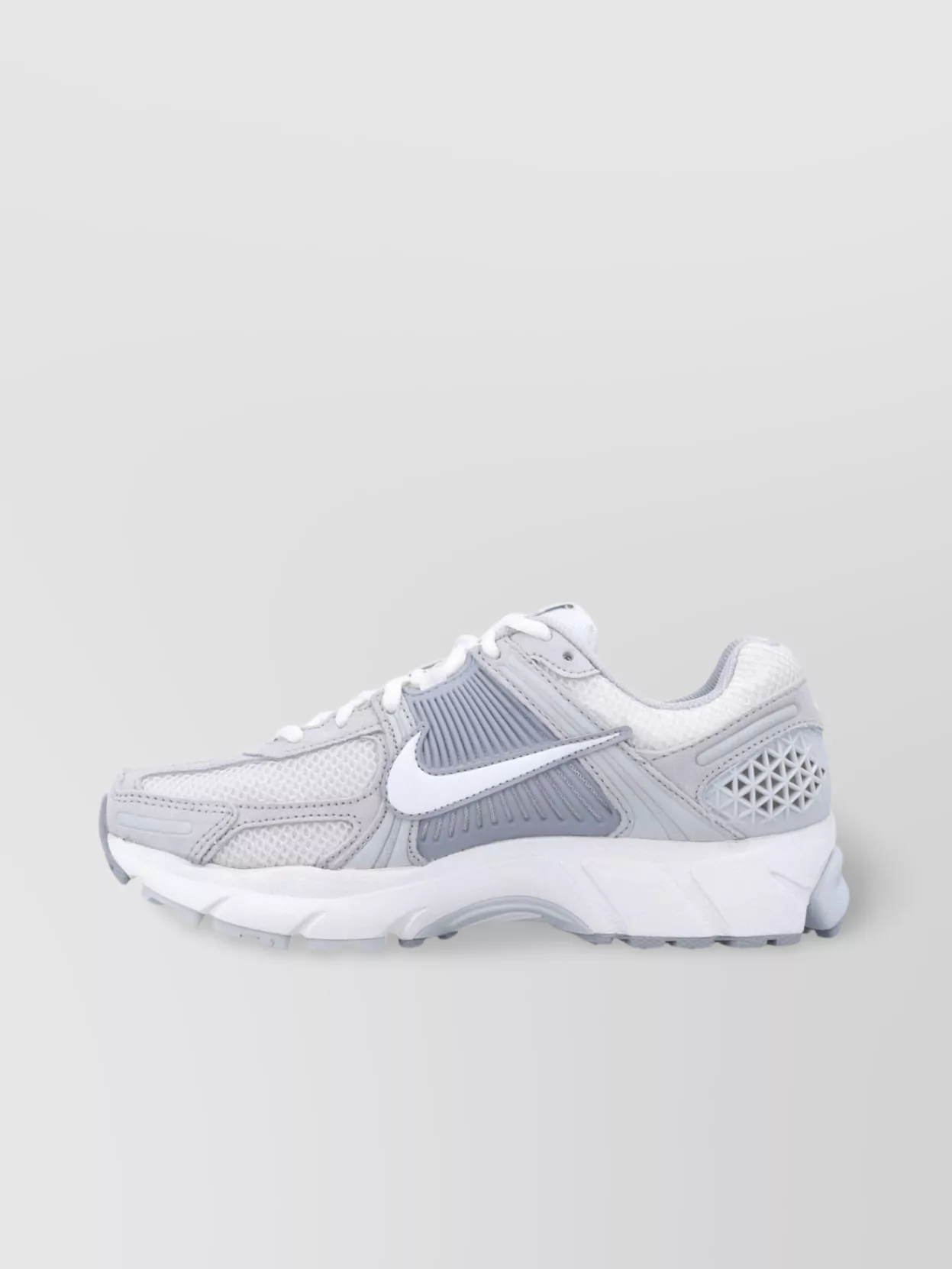 Nike Vomero 5 Zoom Sneakers