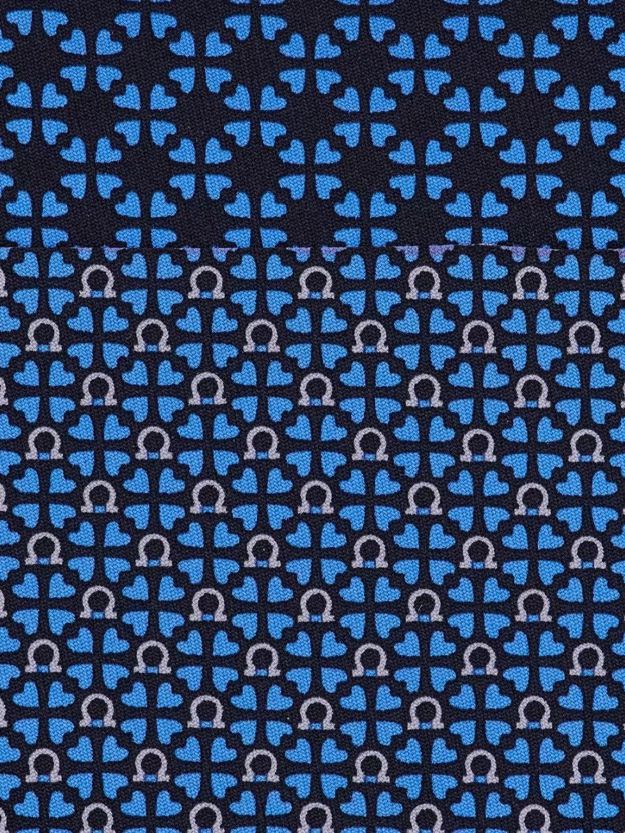 Ferragamo Gancini And Hearts Printed Ada Silk Tie